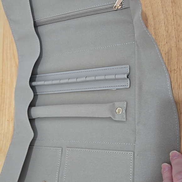 Pandora Jewelry Travel Case - Picture 8 of 8